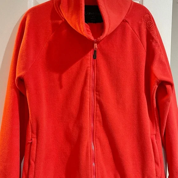 Calvin Klein - Picture 3 of 4